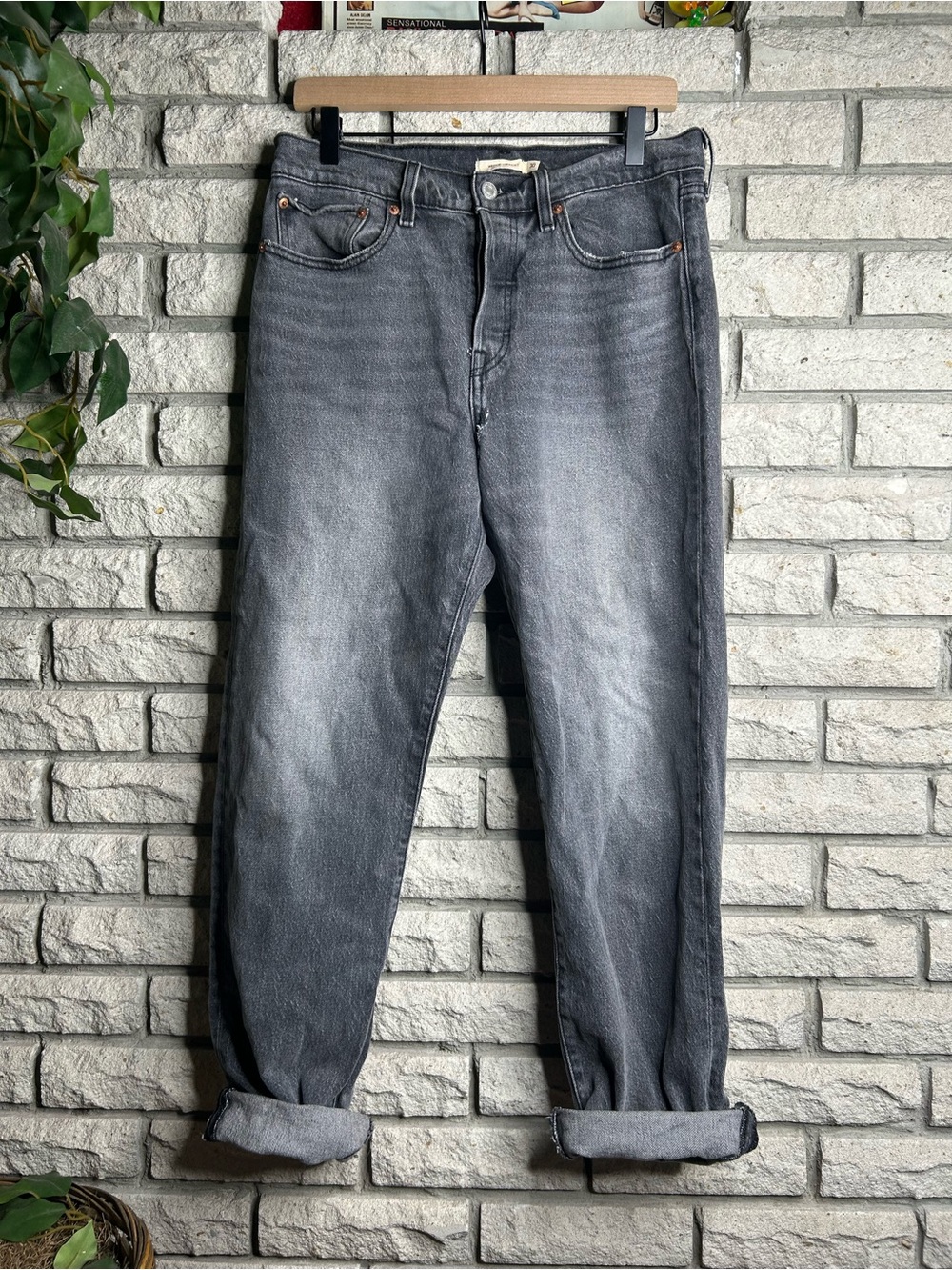 Levi’s Wedgie Straight Fit Jeans